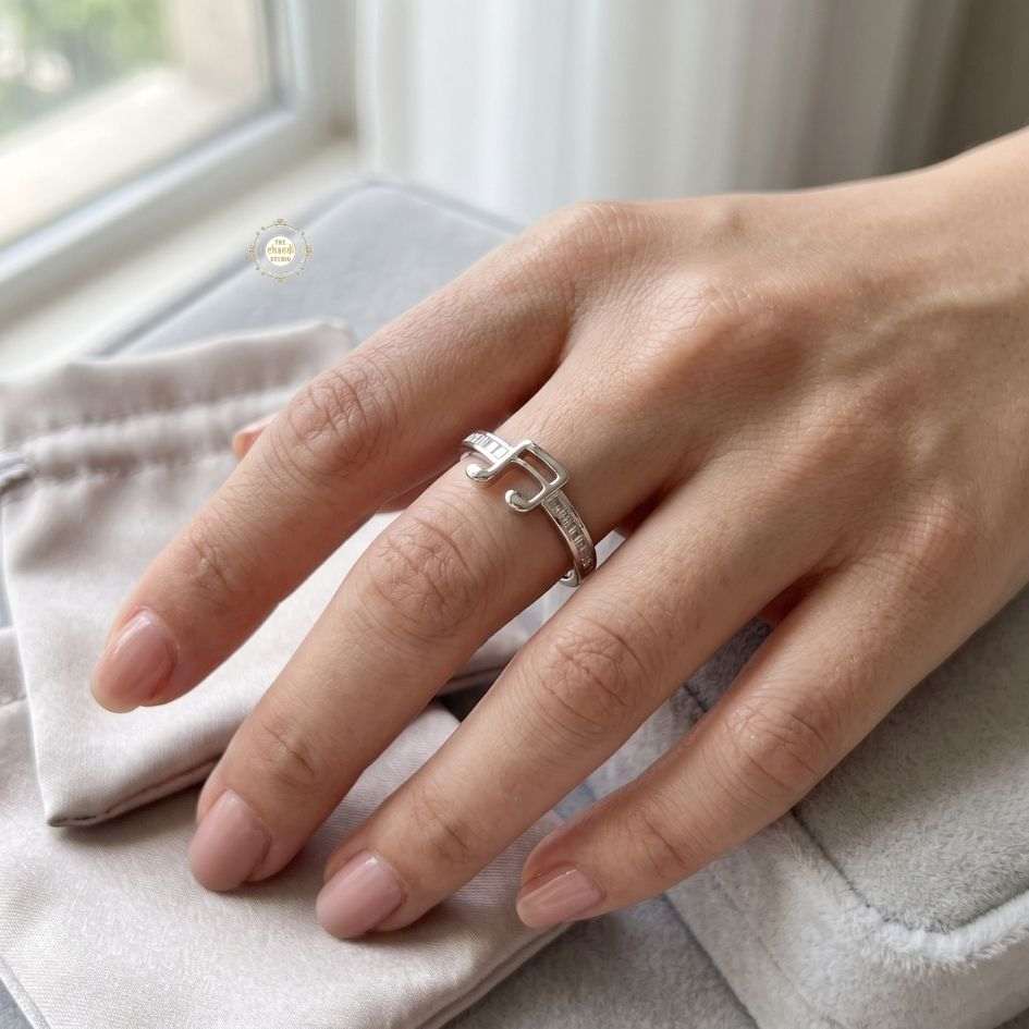 Silver Music Lover Sparkling Ring
