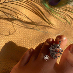 Dancing Peacock Toe Ring