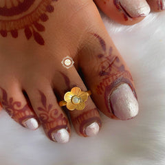 Jasmine Pearl Toe Ring