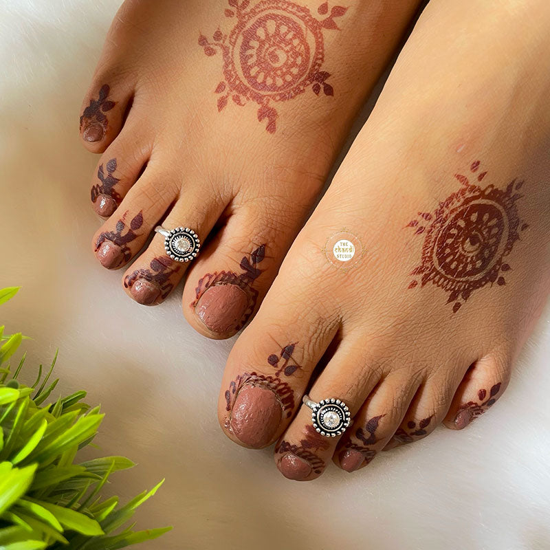 925 Solid Silver Round Rangoli Toe Ring