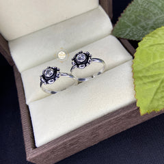 Floral Beauty Stone Toe Ring