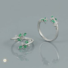 Sterling Silver Sparkling  Blossom Toe Ring