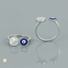 Sparkling Silver evil eye toe ring