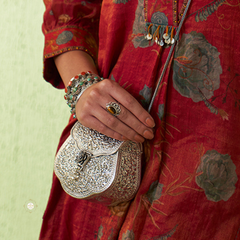 Modern Maharani Purse