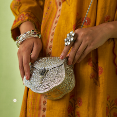 Modern Maharani Purse