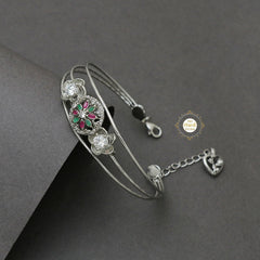 Sparkling Treasure Floral Adjustable Bracelet