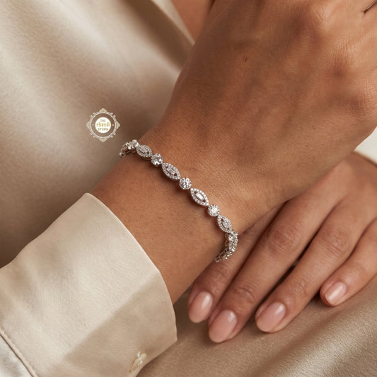 Sparkling Silver Glow Chain Bracelet