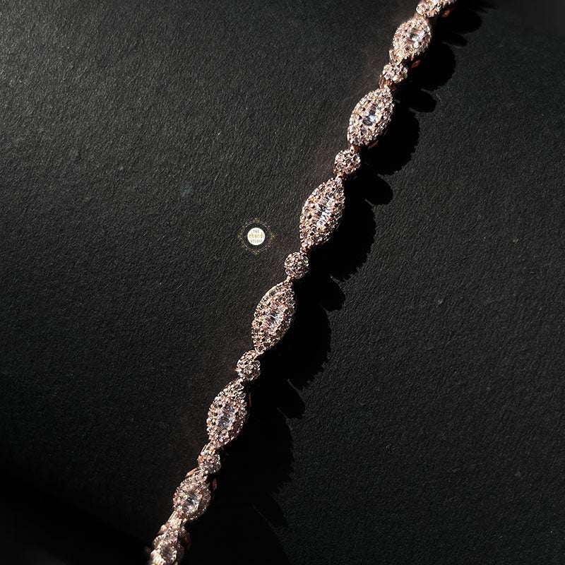 Sparkling Silver Glow Chain Bracelet