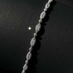Sparkling Silver Glow Chain Bracelet