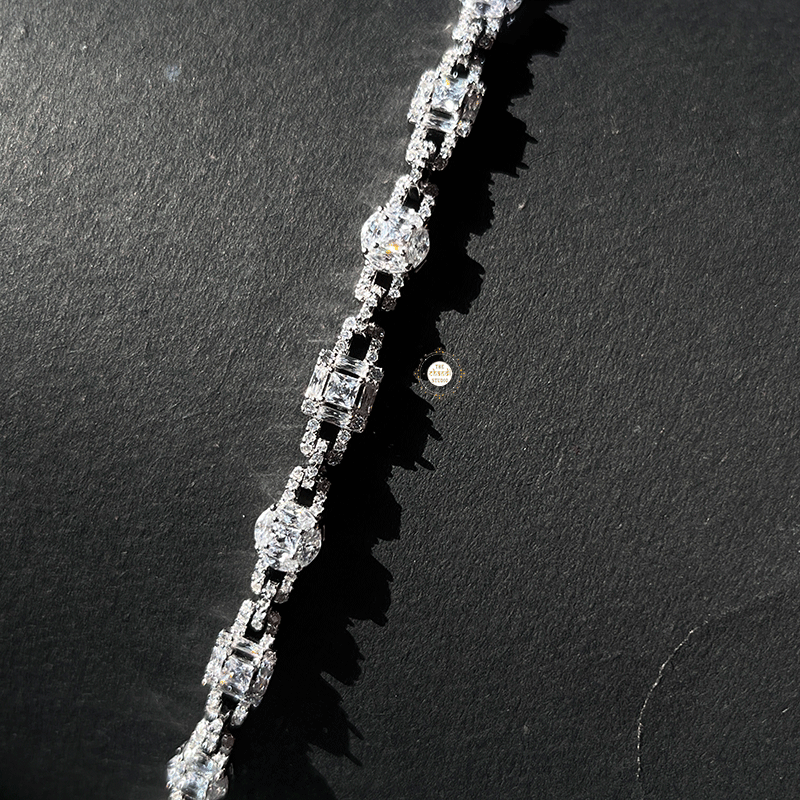 Sparkling Silver Bloom Spark Bracelet
