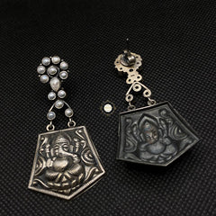 Sterling Silver Lightweight Ganesha Motif Earring