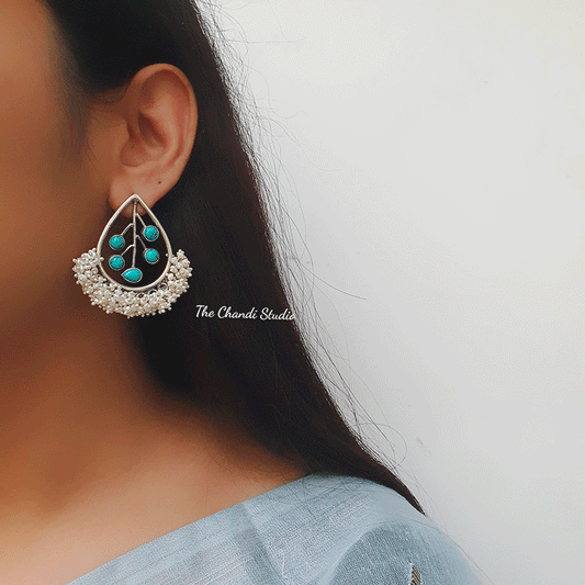 Dilkash Leaf Earring