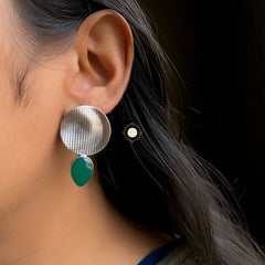 Dilbahar Disc Earring