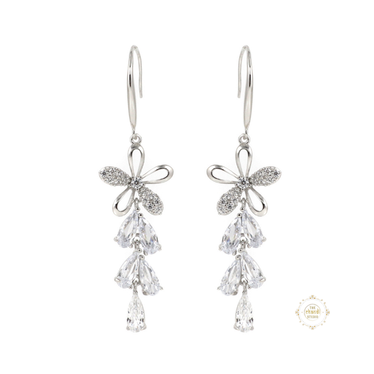 Sparkling Silver Blooming Flower Earring