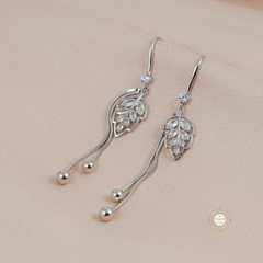 Sparkling Silver Leaf Dangle Earring