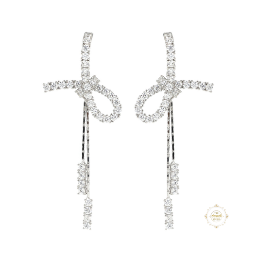 Sparkling Silver Classic Knot Earring