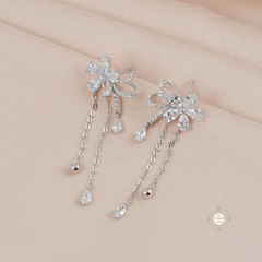 Sparkling Silver Floral Delight Earring