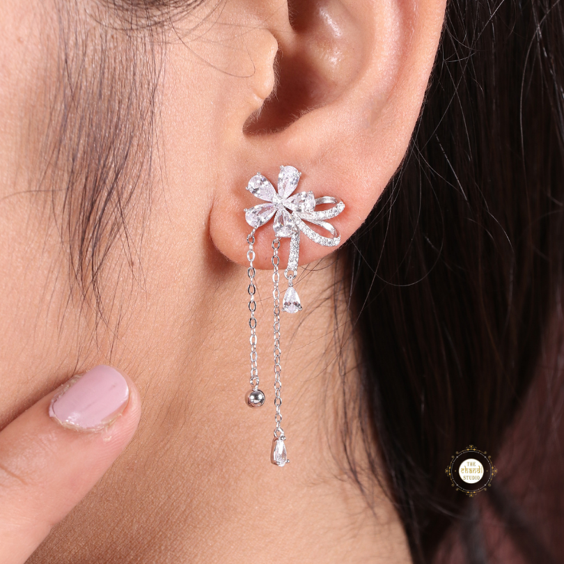 Sparkling Silver Floral Delight Earring