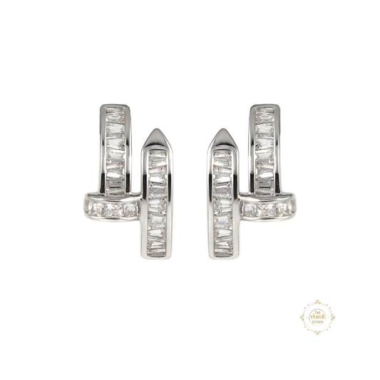 Sparkling Silver Classic Everyday Studs