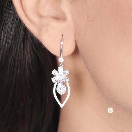 Sparkling Silver Dewdrop Bloom Earring