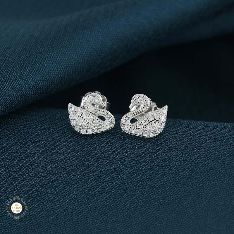 Sterling Silver Sparkling Dazzle Swan Earring