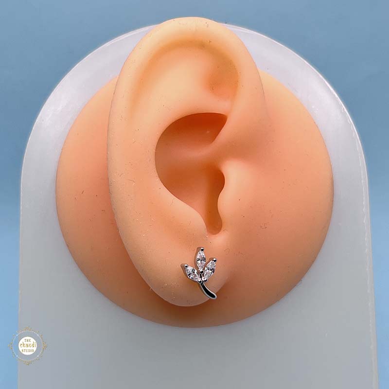 Silver Leaf sparkling Earring Online