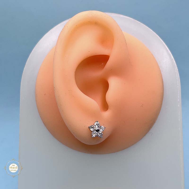  Buy Silver Flower Earring Online