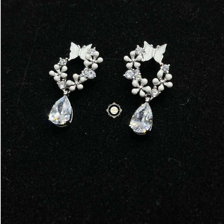Sparkling Silver Pearl Petal Cascade Earring