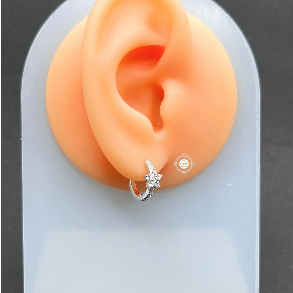 Sterling Silver Sparkling Floral Earring