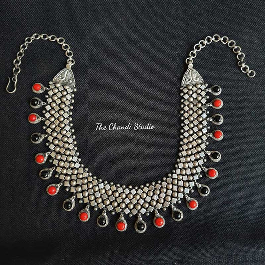 Black Onyx-Coral Chatai Necklace