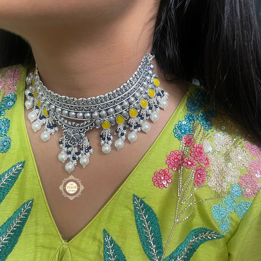 Utsav Exquisite Chic Choker Necklace With Earring