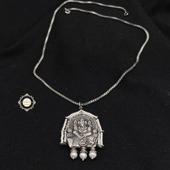 Utsav Ganesha Pearl Necklace