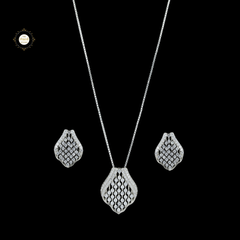 Sparkling Silver Treasure Necklace Set