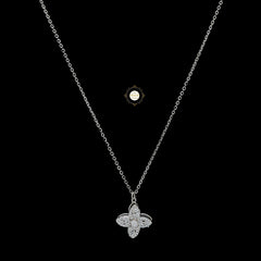 Sparkling Silver Daisy Necklace