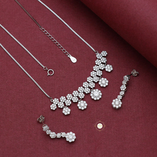 Sparkling Silver Sparkle Serenade Necklace With Earring