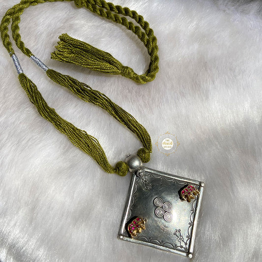 Elephant Glory  Thread Necklace