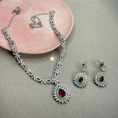 Sparkling Silver Rose Dew Necklace Set