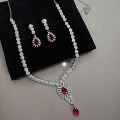 Sparkling Silver Twilight Bloom Necklace Set