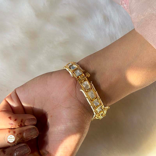 Kundan Delight Timeless Women Watch