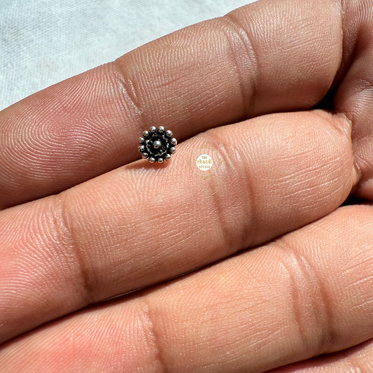 Sparkling Silver Oxibloom Nose Pin (Wired)