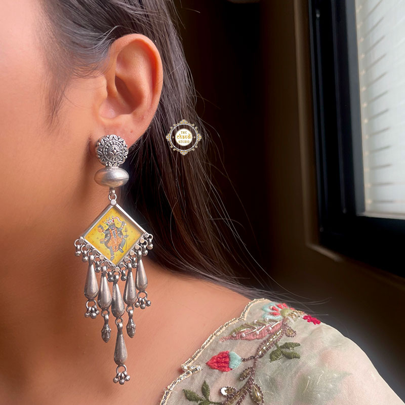 Adhya 22kt Gold Hoop Earrings - R Narayan Jewellers | R Narayan Jewellers