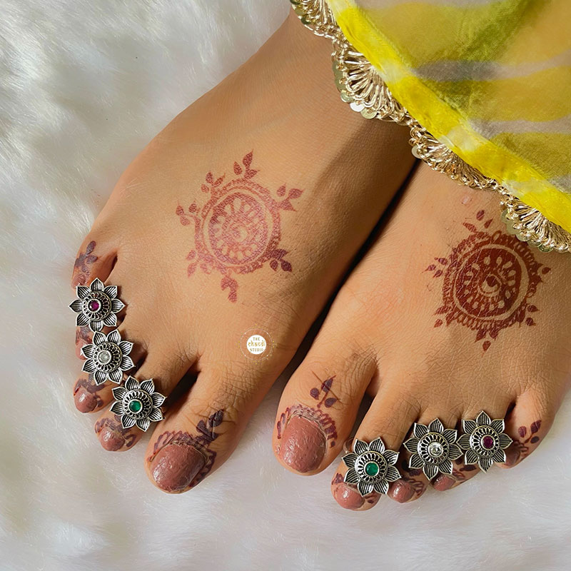 Top 5 Bold Toe Rings for Your Free-Spirited Vibes – GIVA Jewellery